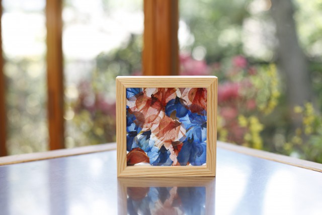 Happy Mother’s Day : framed pressed flower